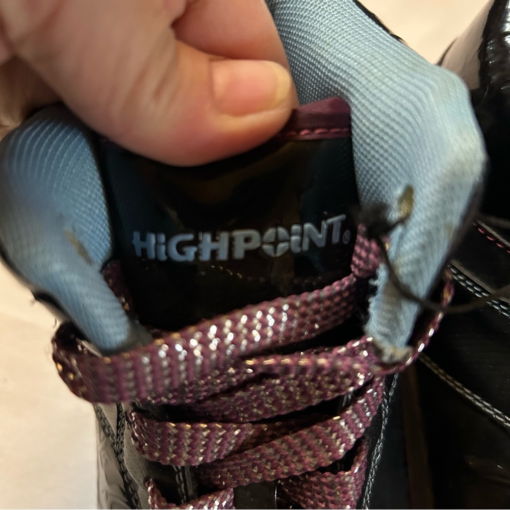 New Size 9 HighPoint Running Shoes - Picture 6 of 8